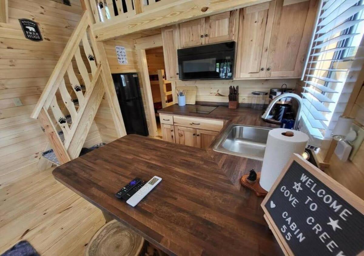 Picturesque Family Cabin With Loft In Tennessee Севьервилл Экстерьер фото